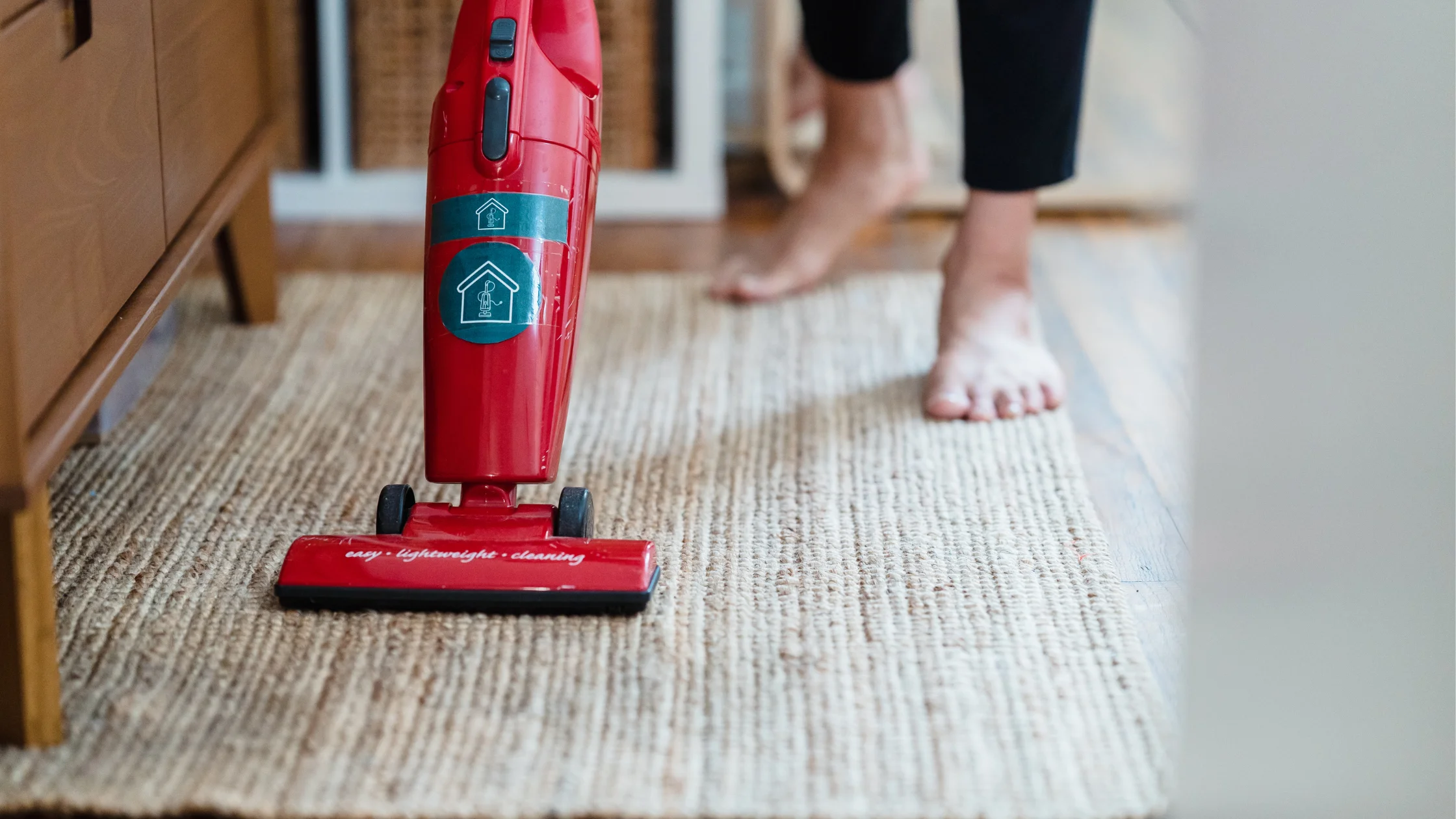 Vacuum your wool every day to keep it clean.