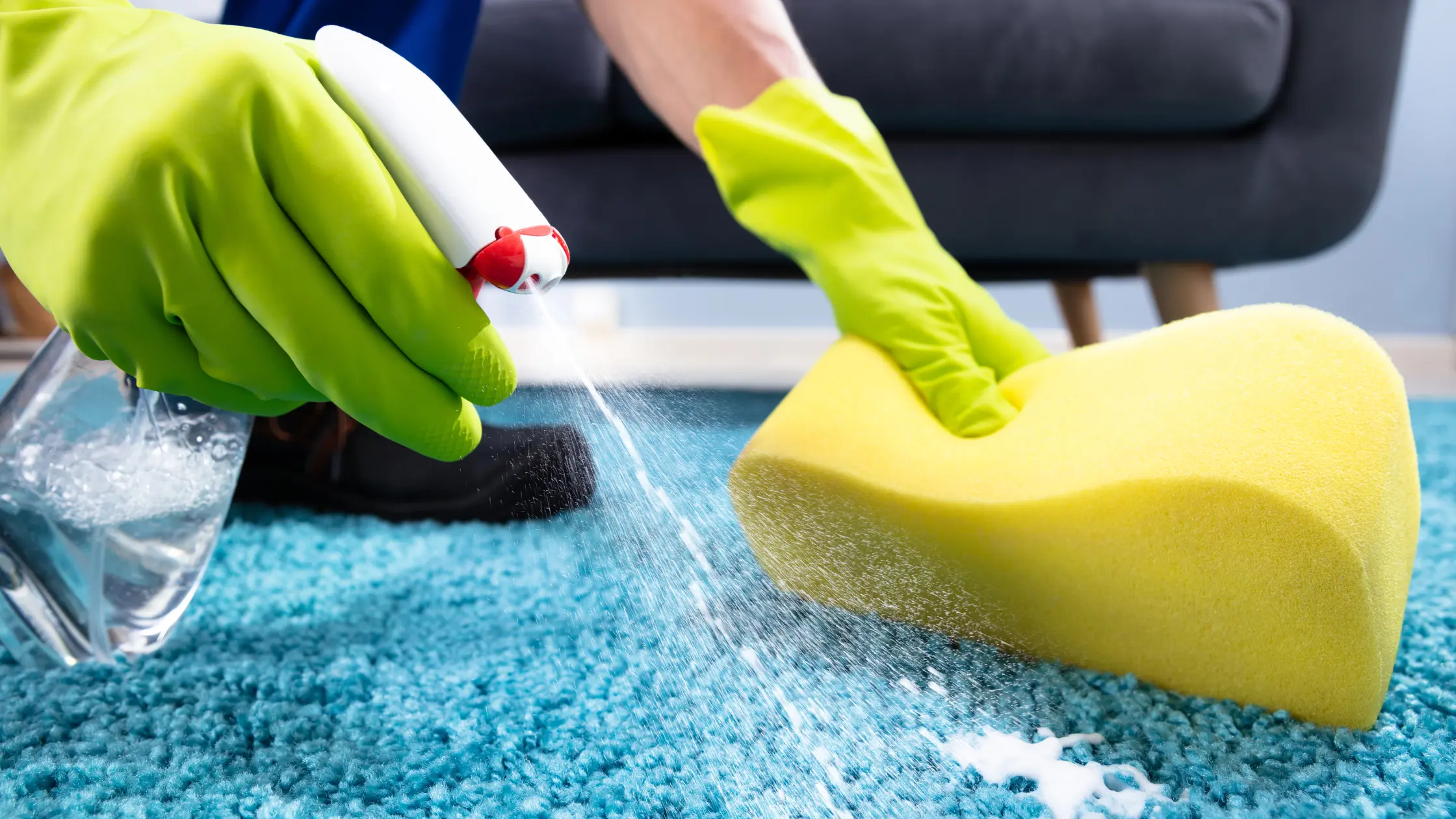 What are the Cons of Cleaning Carpet Yourself?